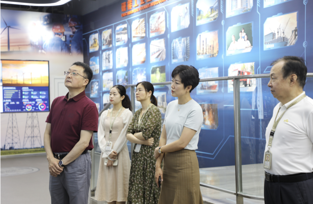 我会受邀走访研祥集团