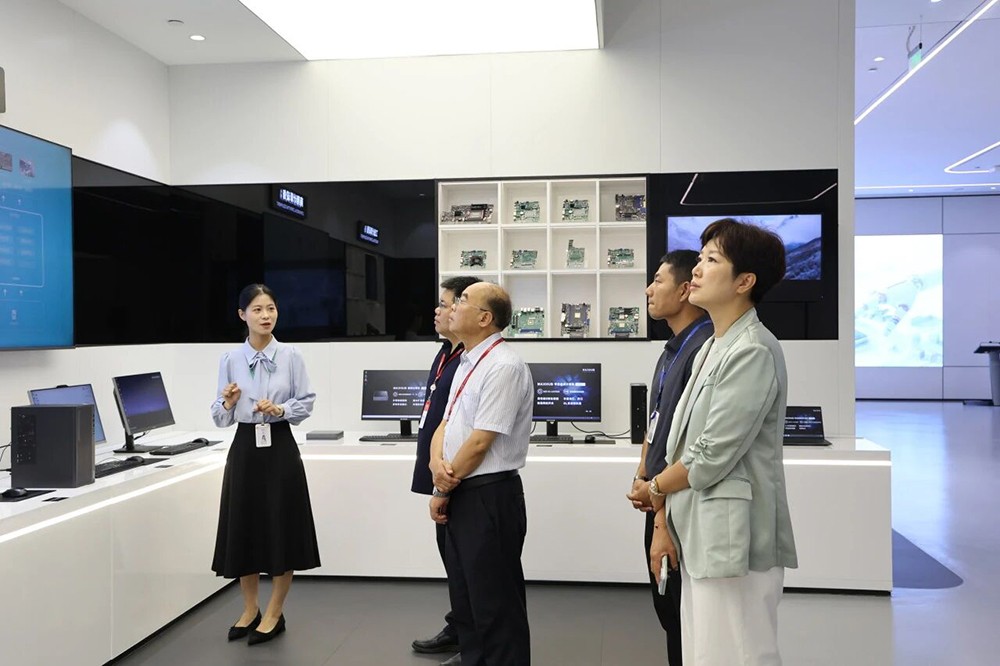 1786933923534224.jpg